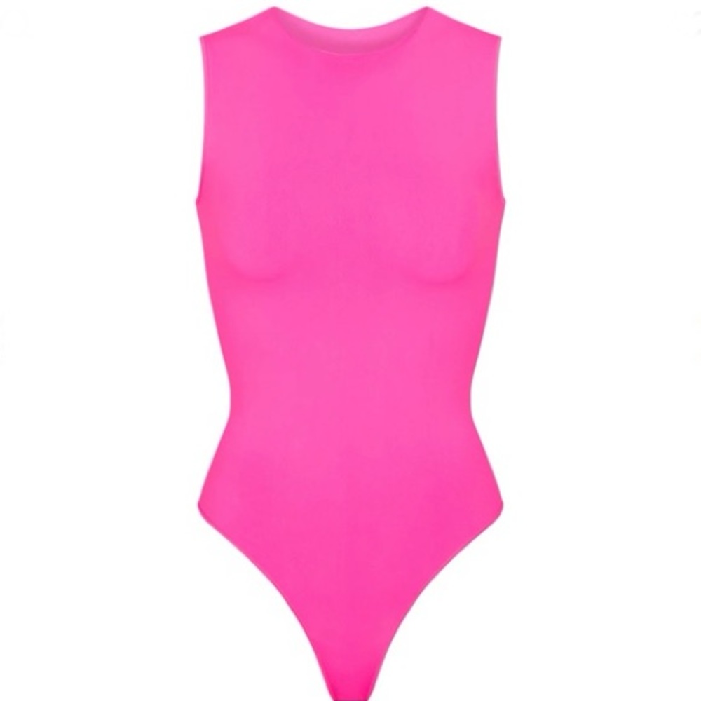 NWT Skims Essential Neon Pink Sold Out Crewneck Bodysuit size L/XL